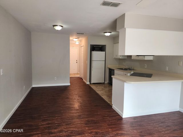 4455 W 19th Street 17, Panama City, FL 32405