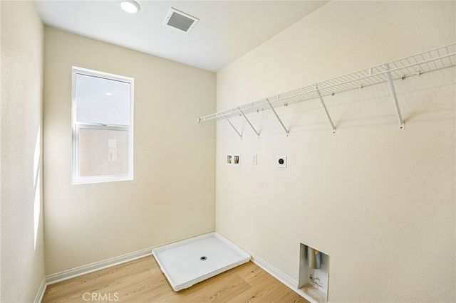 884 Porta Marina Lane, Lake Elsinore, CA 92530