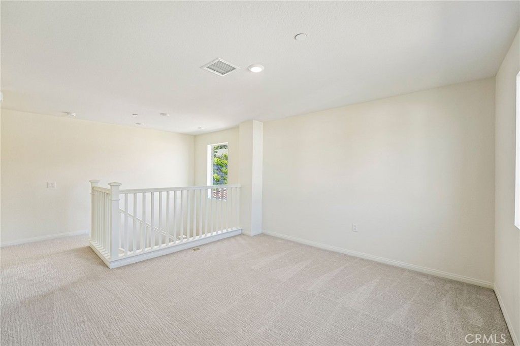 Image 12 of property listing at 884 Porta Marina Lane, Lake Elsinore, CA 92530