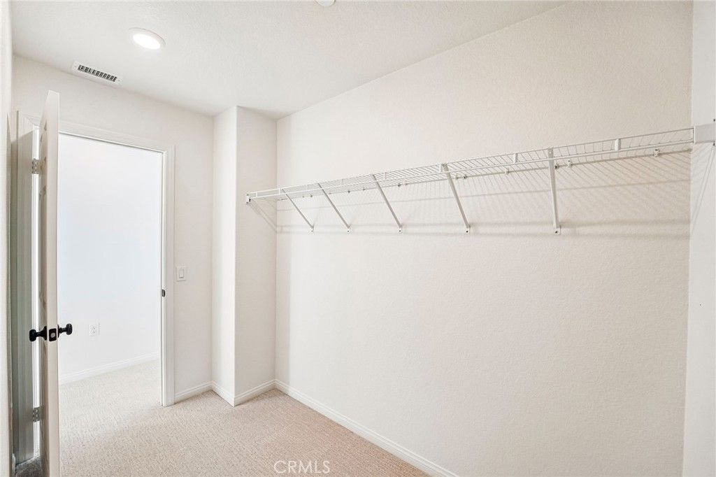 Image 23 of property listing at 884 Porta Marina Lane, Lake Elsinore, CA 92530