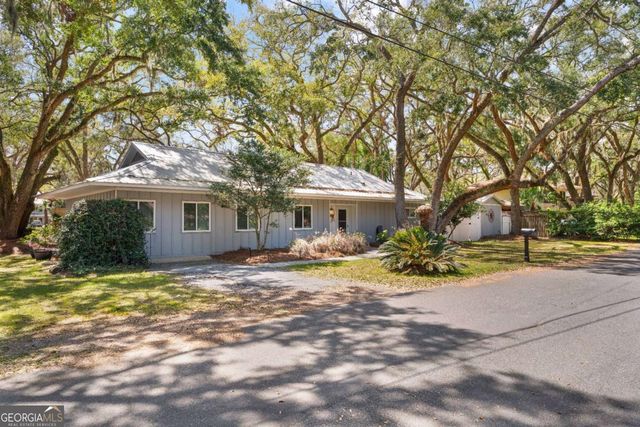 1915 Second Avenue, St. Simons, GA 31522