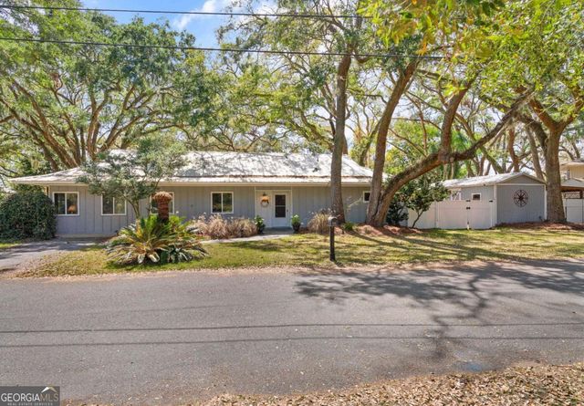 1915 Second Avenue, St. Simons, GA 31522