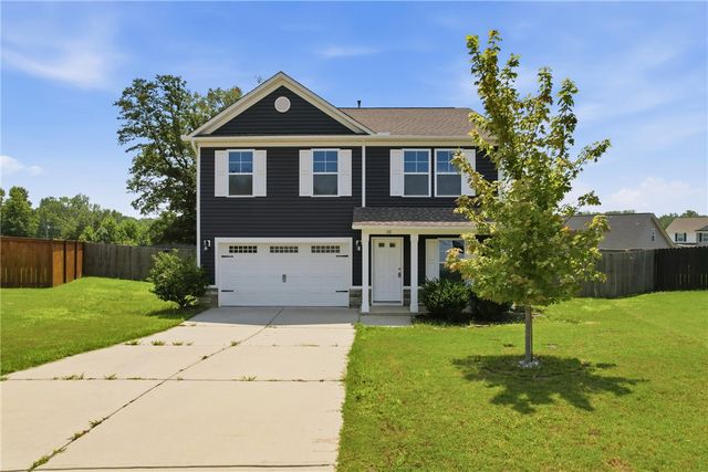 110 Thermal Court, Fountain Inn, SC 29644