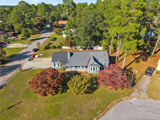 5904 Genesis Court, Hope Mills, NC 28348