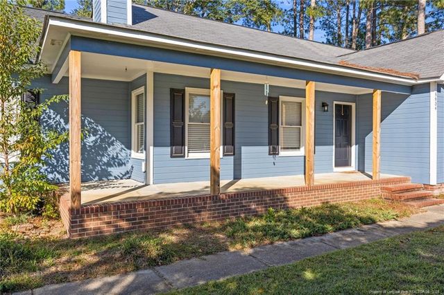 5904 Genesis Court, Hope Mills, NC 28348