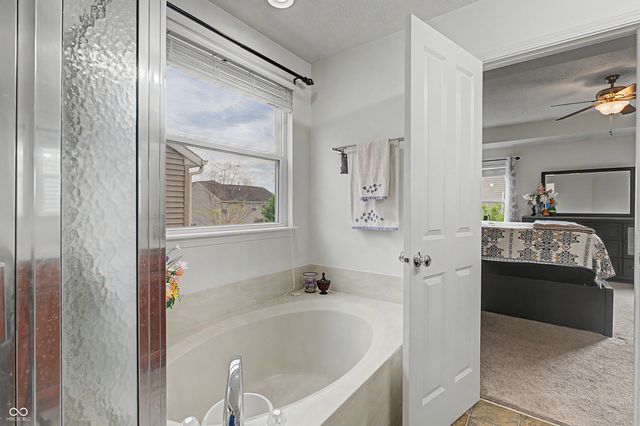 13874 Luxor Chase, Fishers, IN 46038