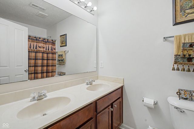 13874 Luxor Chase, Fishers, IN 46038