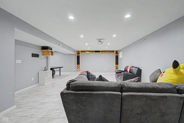 13874 Luxor Chase, Fishers, IN 46038