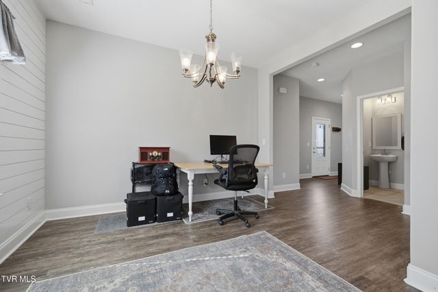 1512 West College Street, Jonesborough, TN 37659