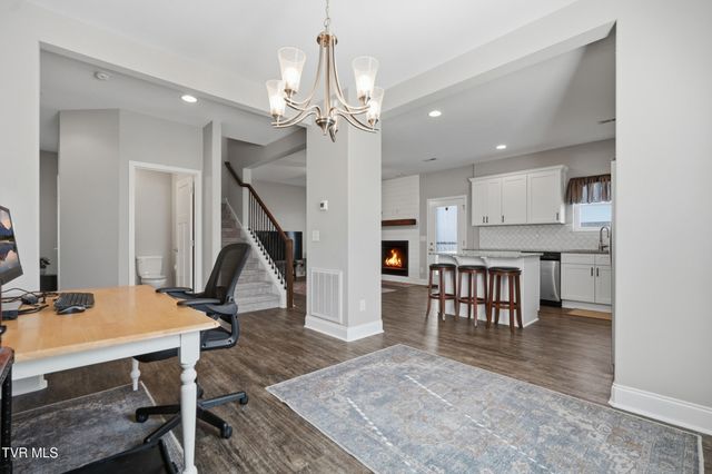 1512 West College Street, Jonesborough, TN 37659