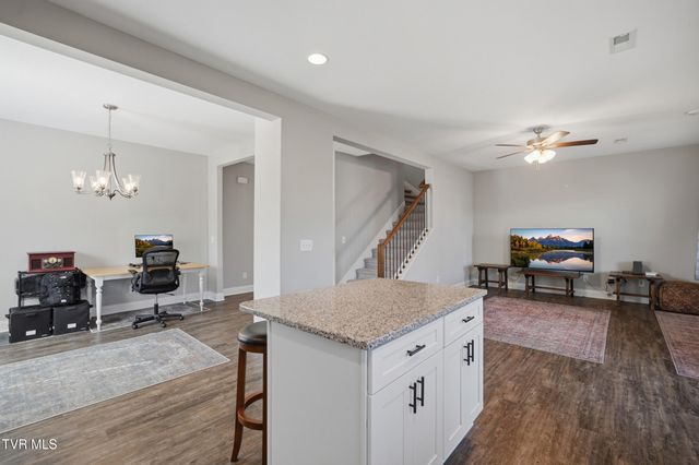 1512 West College Street, Jonesborough, TN 37659