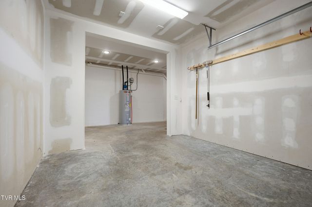 1512 West College Street, Jonesborough, TN 37659