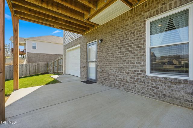 1512 West College Street, Jonesborough, TN 37659