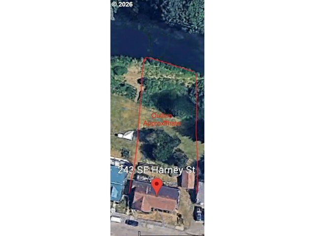 243 Se HARNEY St, Sheridan, OR 97378