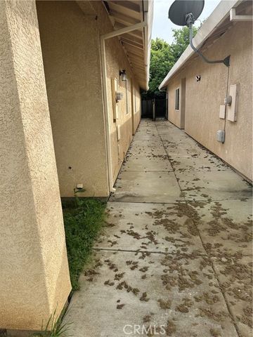 692 Gateway, Merced, CA 95340