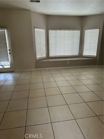 692 Gateway, Merced, CA 95340