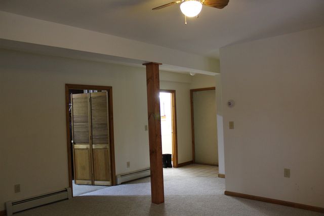 16 Towne Drive, Derry, NH 03038