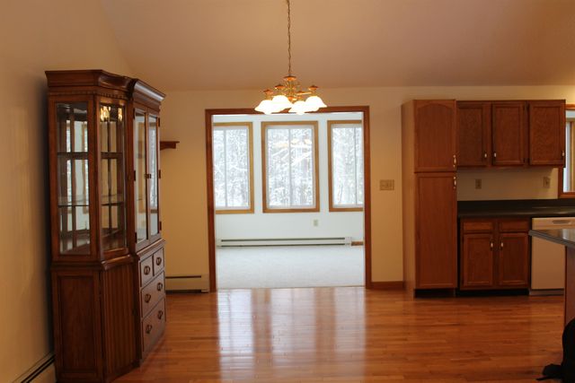 16 Towne Drive, Derry, NH 03038