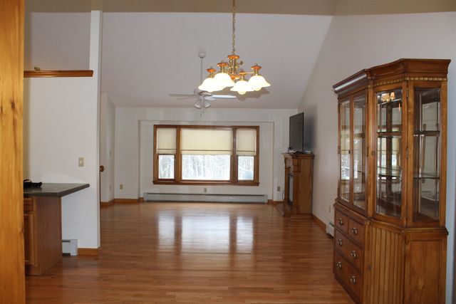 16 Towne Drive, Derry, NH 03038