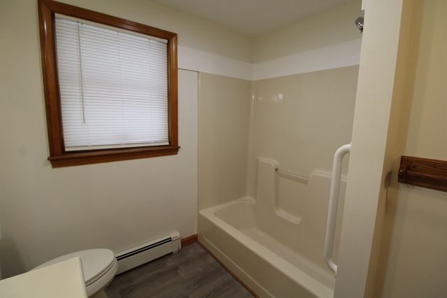 16 Towne Drive, Derry, NH 03038