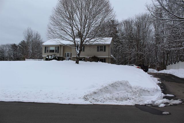 16 Towne Drive, Derry, NH 03038