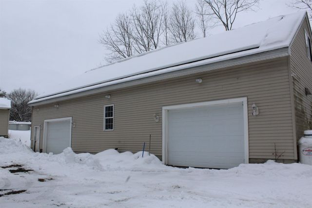 16 Towne Drive, Derry, NH 03038