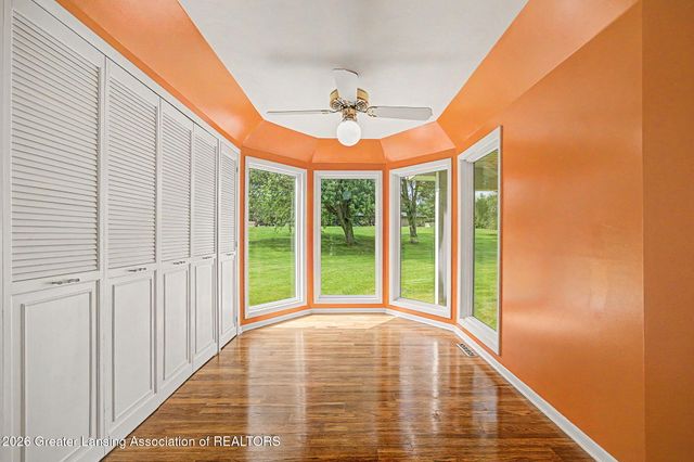 106 Wedgewood Court, Charlotte, MI 48813