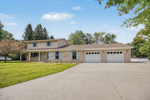 106 Wedgewood Court, Charlotte, MI 48813