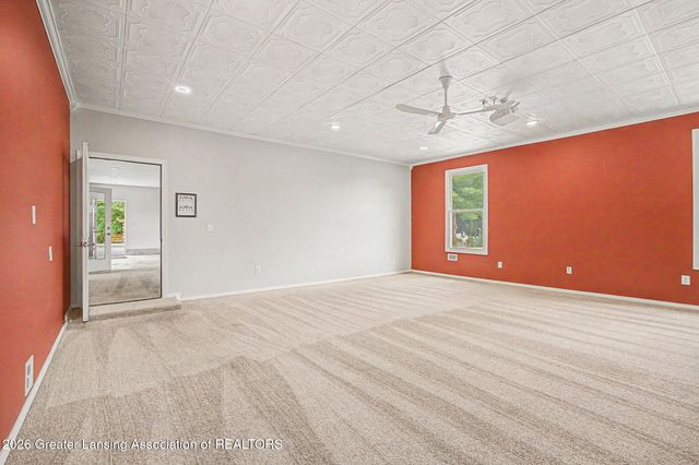 106 Wedgewood Court, Charlotte, MI 48813