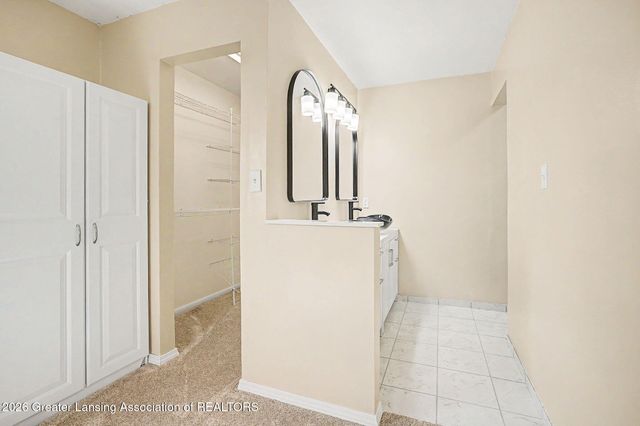 106 Wedgewood Court, Charlotte, MI 48813