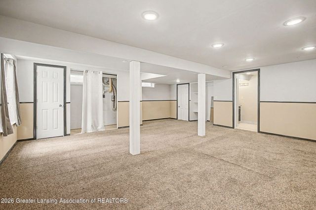 106 Wedgewood Court, Charlotte, MI 48813