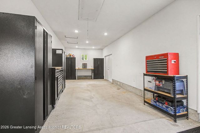 106 Wedgewood Court, Charlotte, MI 48813