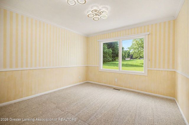 106 Wedgewood Court, Charlotte, MI 48813