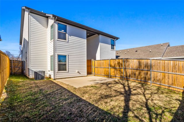 2610 S Fannin Avenue, Denison, TX 75020