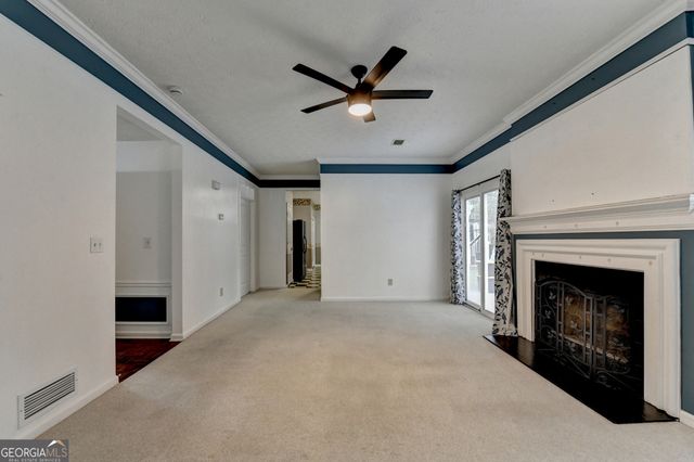302 Cimarron Way, Lawrenceville, GA 30044