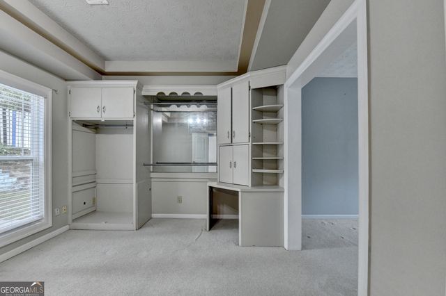 302 Cimarron Way, Lawrenceville, GA 30044