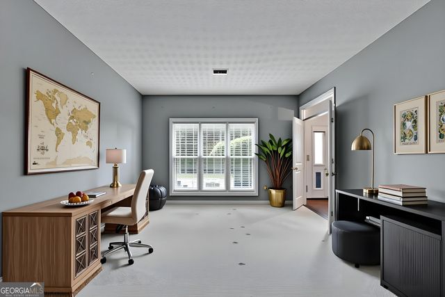 302 Cimarron Way, Lawrenceville, GA 30044