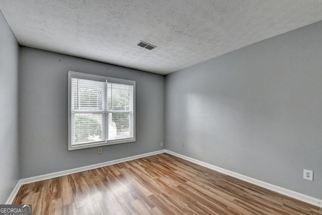 302 Cimarron Way, Lawrenceville, GA 30044