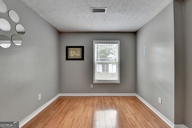 302 Cimarron Way, Lawrenceville, GA 30044