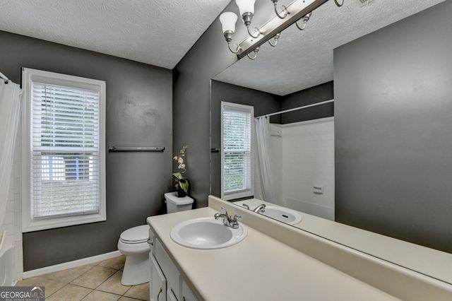 302 Cimarron Way, Lawrenceville, GA 30044