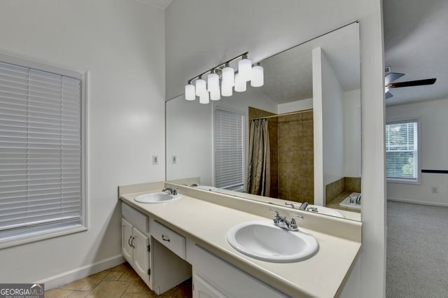 302 Cimarron Way, Lawrenceville, GA 30044