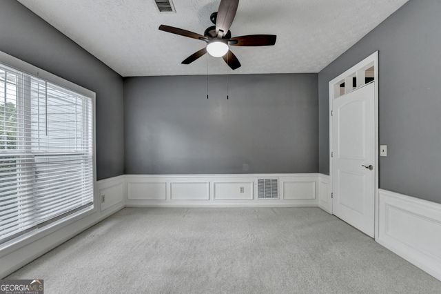 302 Cimarron Way, Lawrenceville, GA 30044