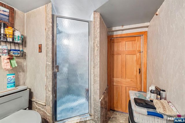 18 Nakomis Path, Lincoln Park Borough, NJ 07035
