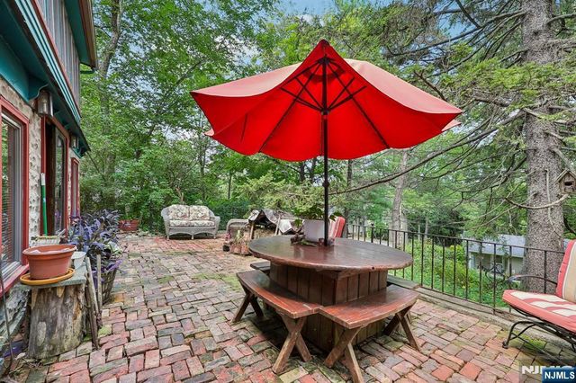 18 Nakomis Path, Lincoln Park Borough, NJ 07035