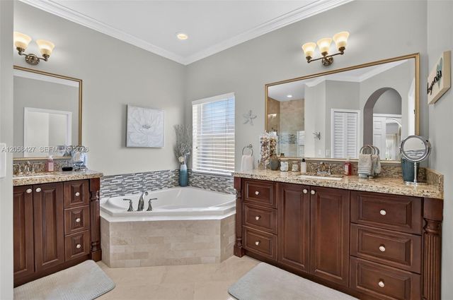 10947 NW 61st Ct, Parkland, FL 33076