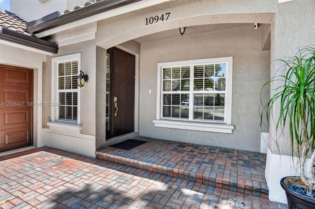 10947 NW 61st Ct, Parkland, FL 33076