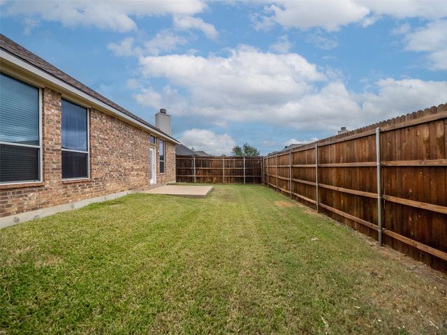 8308 Fall Crest Drive, Fort Worth, TX 76053