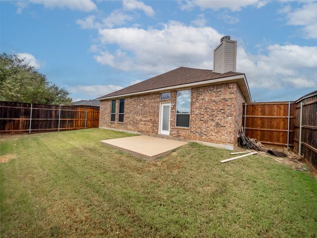 8308 Fall Crest Drive, Fort Worth, TX 76053