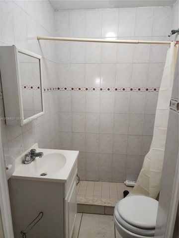 26 NW 24th Ct, Miami, FL 33125