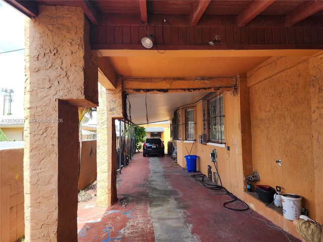 26 NW 24th Ct, Miami, FL 33125
